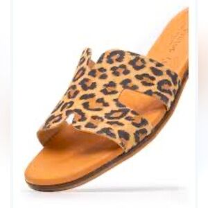 Rosario cuomo women’s cheetah print faux hide sandals made‎ in Italy sz9 EUC